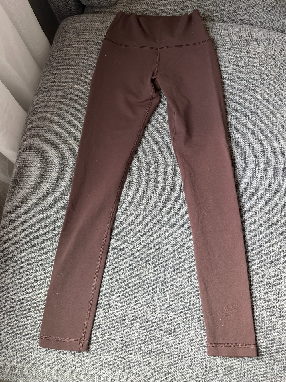 TNA Aritzia Chocolate brown leggings